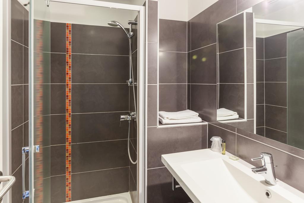 Hotel Alienor Langon  Room photo