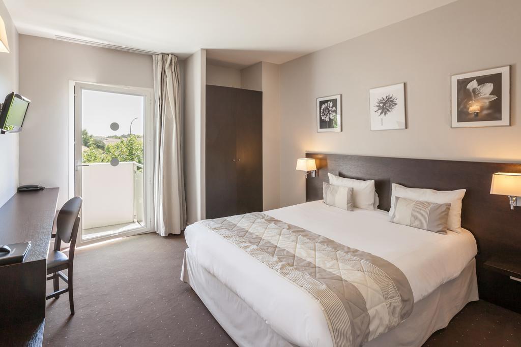 Hotel Alienor Langon  Room photo